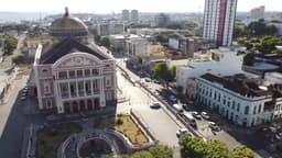 Ponto turístico Manaus Teatro Amazonas e Largo São Sebastião 