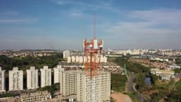 Antena - Torre de transmissão
