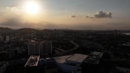 Centro do Rio final de tarde com trânsito