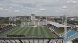 Estádio Nabi Abi Chedid, vazio em dia claro na cidade