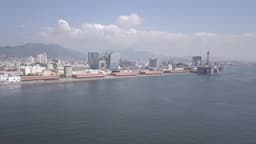 Porto Maravilha e plataforma no Rio de Janeiro na Baía de Guanabara