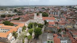 Igreja histórica no coração da cidade