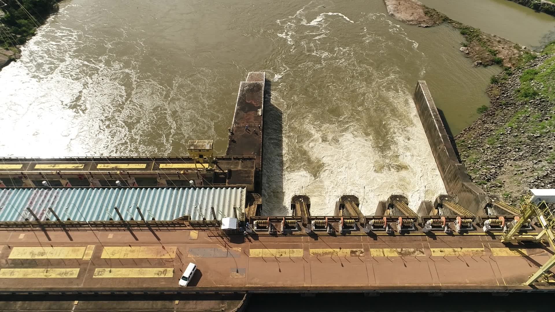 Video usina hidroeletrica de samuel e candeias do jamari Rondônia