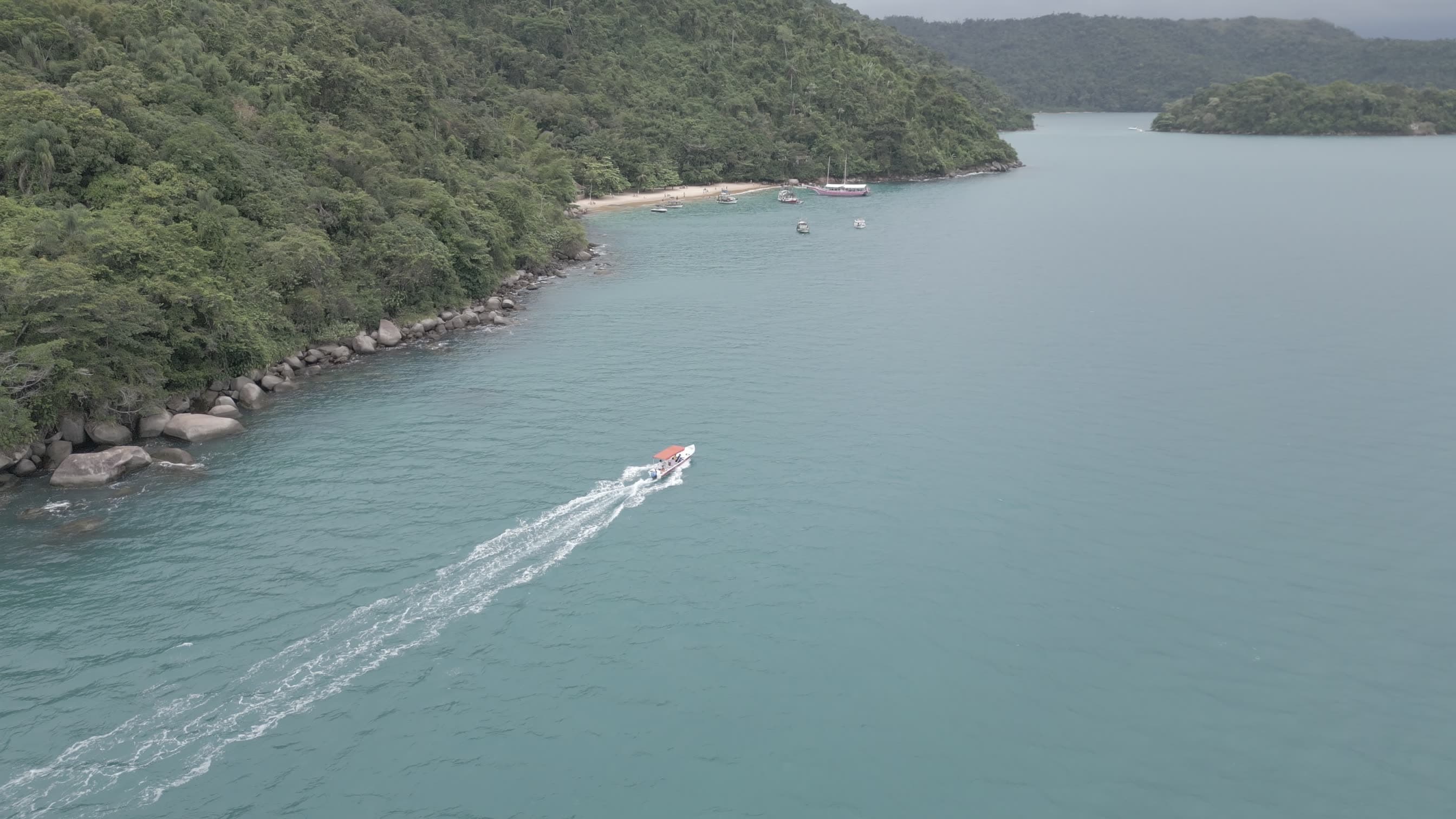 Praia em Paraty