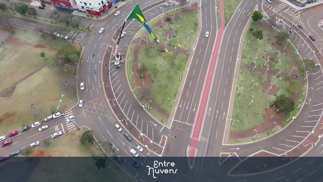  Bandeira do Brasil, praça da Bíblia Cascavel - Paraná. 