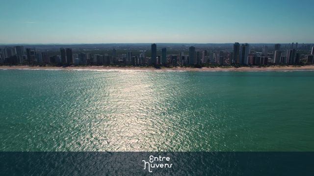  Predios de Boa Viagem I - Voo Paralelo - Praia - Avenida Boa Viagem - Edit — vídeo aéreo de Recife