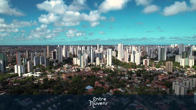 Sobrevoo sobre Poço da Panela, orbita no bairro de Casa Forte (Recife-PE)