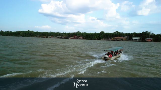 360 em Barco navegando no Rio Combú, Belém