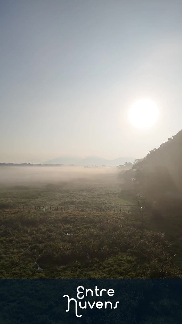 Amanhecer névoa  — vídeo aéreo de Guarujá