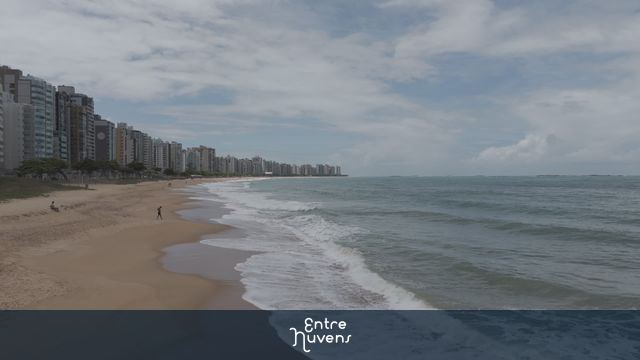 Areia e Mar — vídeo aéreo de Vila Velha