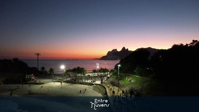 Arpoador Sunset / Pôr do sol no Arpoador — vídeo aéreo de Rio de Janeiro