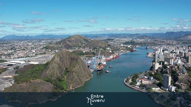 Baia de Vitoria com vista para o Penedo, Porto de Vila Velha e Curva da Jurema