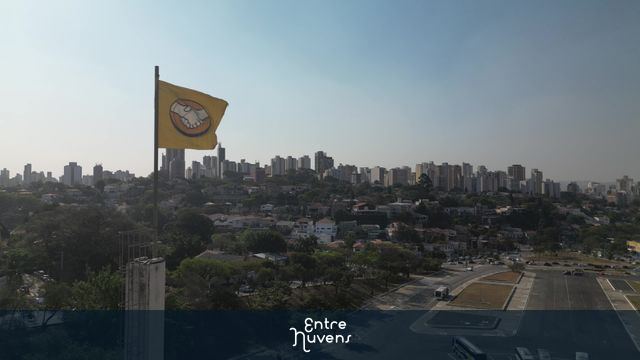 Bandeira estádio do Pacaembu! — vídeo aéreo de São Paulo