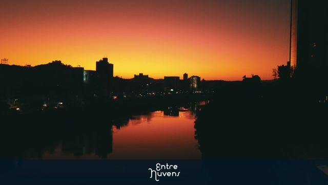 Belissimo por do sol na Beira Rio de Blumenau