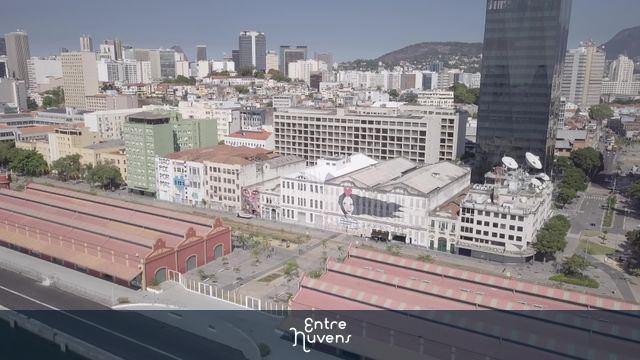 Boulevard Olímpico e galpões na Zona Portuária do Rio de Janeiro
