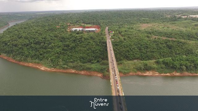 Brasil - Argentina — vídeo aéreo de Foz do Iguaçu