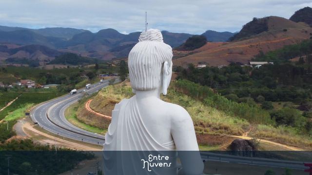 Buda do Sul do Brasil — vídeo aéreo de Ibiraçu
