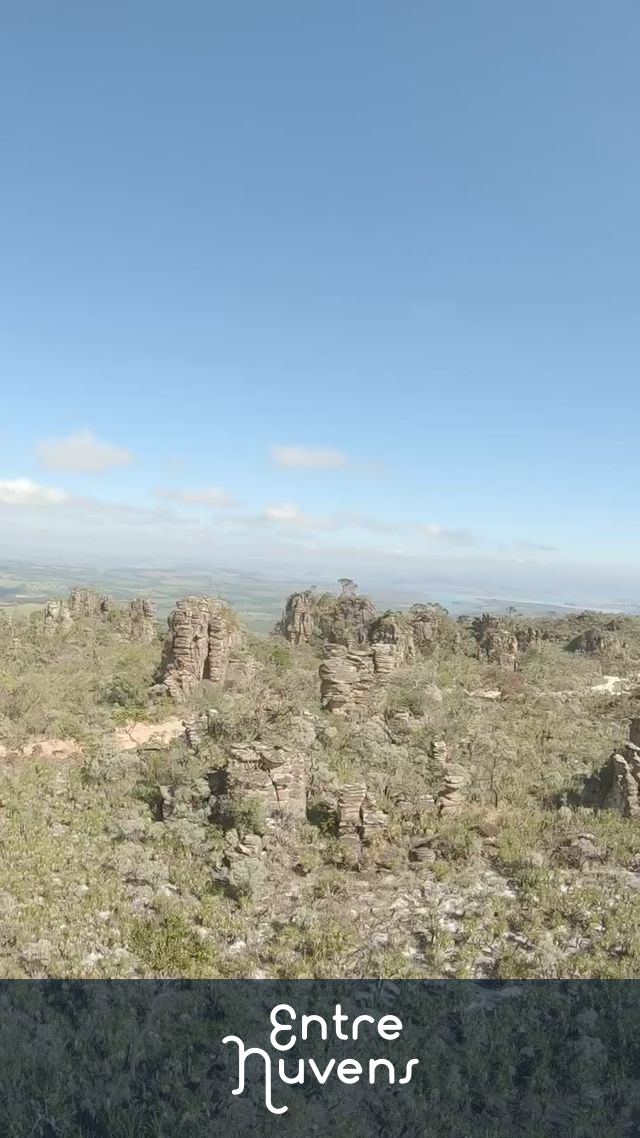 Caminho do céu serra da canastra mg  — vídeo aéreo de Delfinópolis