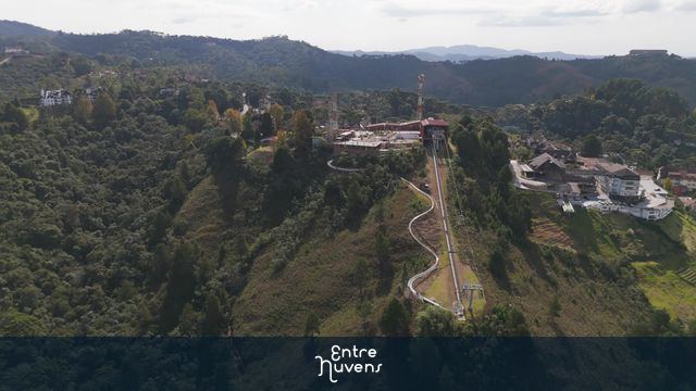 Campos de Jordão vista aerea — vídeo aéreo de Campos do Jordão