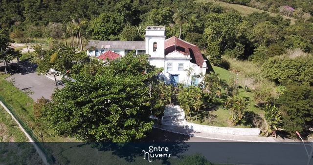 Capela Nª Sª da Saúde, IFF e rodovia RJ-114, Ubatiba, Maricá/RJ
