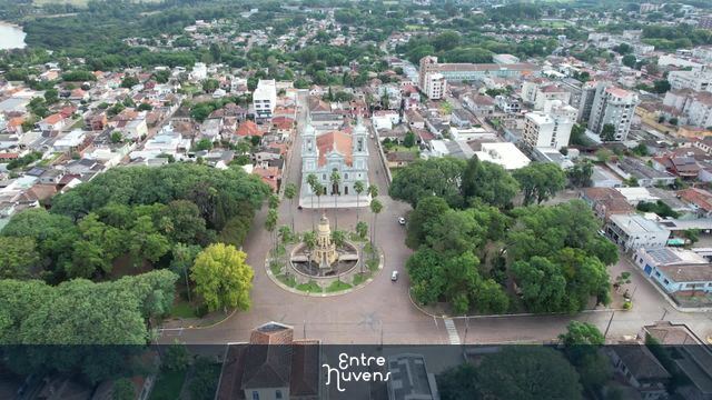 Catedral Nossa Senhora da Conceição e Château d'Eau de Cachoeira do Sul