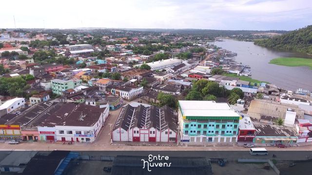 Cidade de Òbidos - Pará - 1 — vídeo aéreo de Óbidos