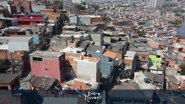 Comunidade, favela s — vídeo aéreo de São Paulo