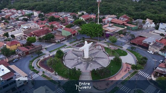 Cristo Redentor de BH — vídeo aéreo de Belo Horizonte