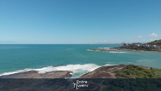 Dia calmo na Praia de Setiba em Guarapari