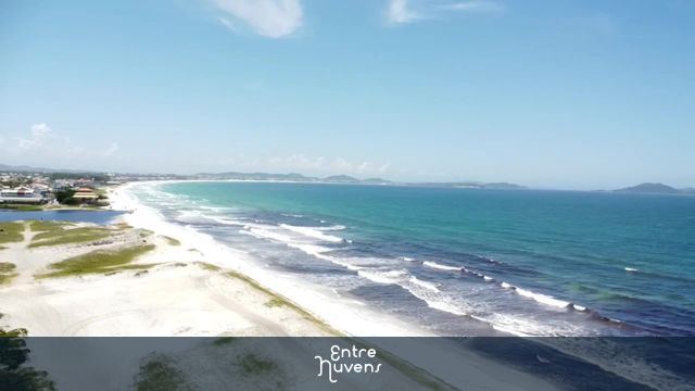 Encontro do mar com a Lagoa Vermelha - Praia das Dunas Cabo Frio Rj
