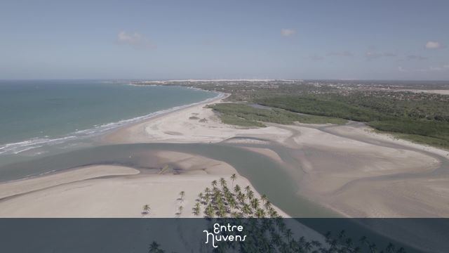 Encontro do Rio com o Mar em Praia Paradisíaca