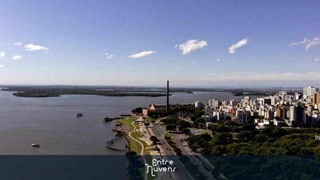 ENTARDECER NO GASÔMETRO EM PORTO ALEGRE