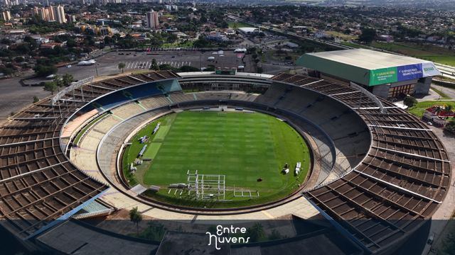ESTÁDIO SERRA DOURADA - GOIÂNIA - GOIÁS - BRASIL