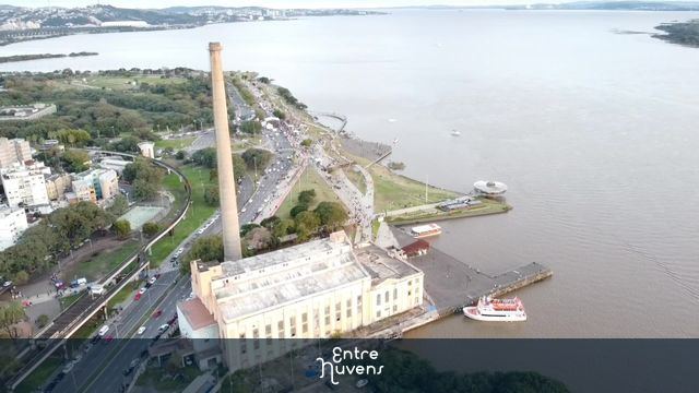 Gasômetro em um dia Lindo de inverno