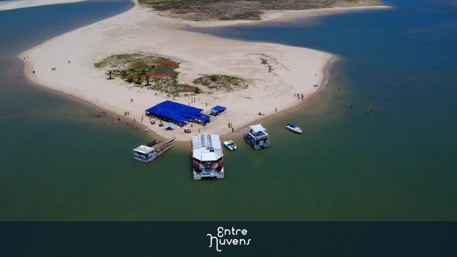 ILHA DOS NAMORADOS COM QUIOSQUES — vídeo aéreo de Aracaju