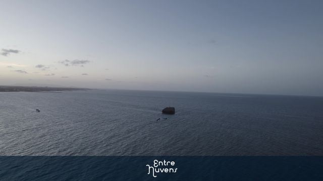 Návio encalhado na Costa de Fortaleza