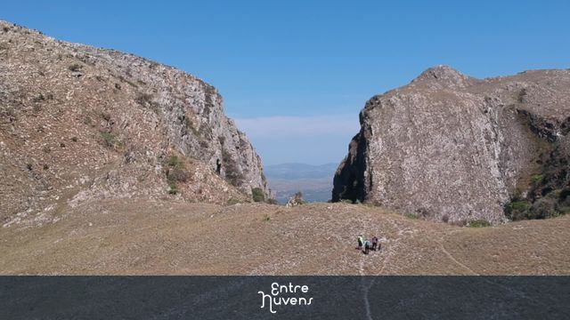 Imagem aérea do atrativo turistico Canion das Éguas, localizado na Serra do CIpó em minas Gerais. — vídeo aéreo de Santana do Riacho