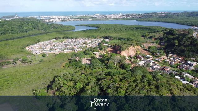 Imagens aéreas bairro Teotônio Vilela  — vídeo aéreo de Ilhéus