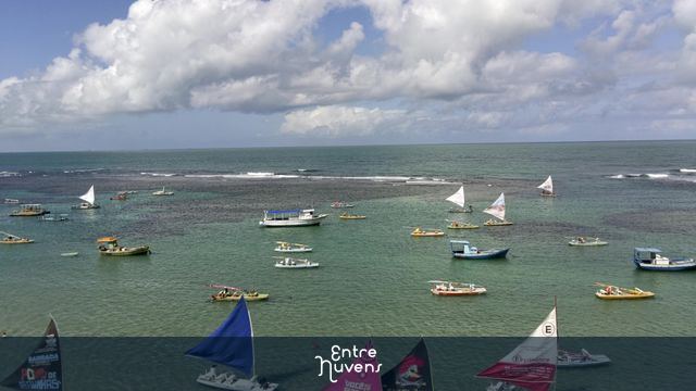 Jangadas de Porto de Galinhas Pernambuco — vídeo aéreo de Ipojuca