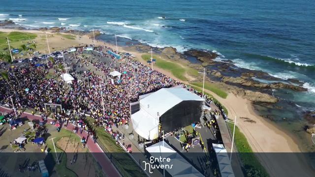 Jardim dos Namorados, festival de música.  — vídeo aéreo de Salvador