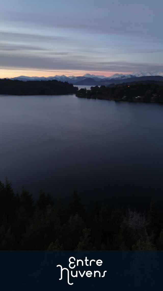 Lago Nahuel Huapi ao fim do dia
