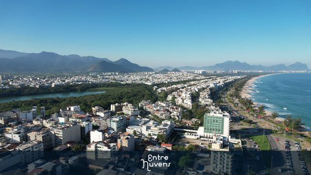 Lagoa de Marapendi e Praia da Reserva — vídeo aéreo de Rio de Janeiro