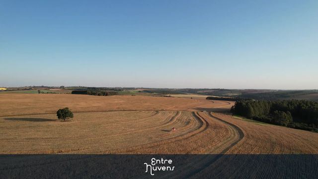 Lavoura  — vídeo aéreo de Terra Boa
