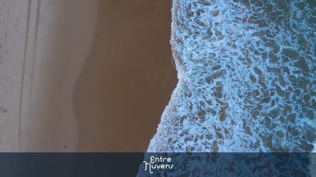 LINDA PRAIA DE PERNAMBUCO-PAIVA — vídeo aéreo de Cabo de Santo Agostinho