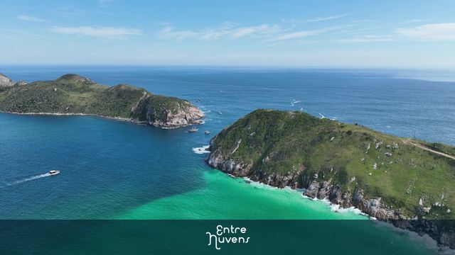 Mar de Arraial — vídeo aéreo de Arraial do Cabo