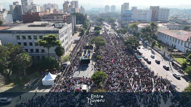 Marcha para Jesus 2025 - 33º Edição — vídeo aéreo de São Paulo
