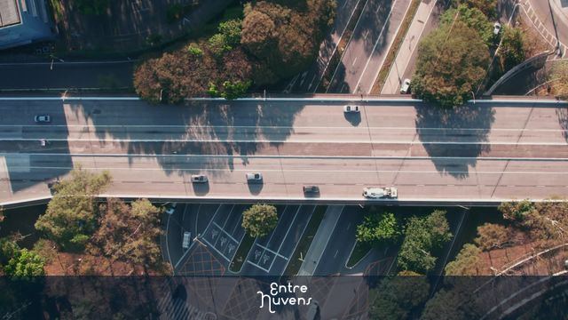 Mobilidade Urbana — vídeo aéreo de São Paulo