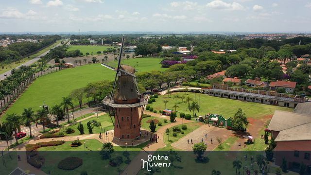 Moinho dos Povos Unidos - Monumento turístico em Holambra-SP