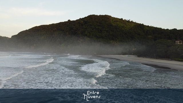 Montanha Camburi - SP, Litoral Norte — vídeo aéreo de São Sebastião