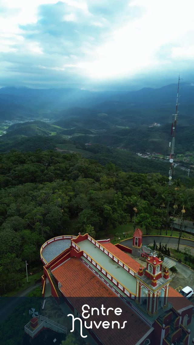 Morro da Cruz — vídeo aéreo de Nova Trento